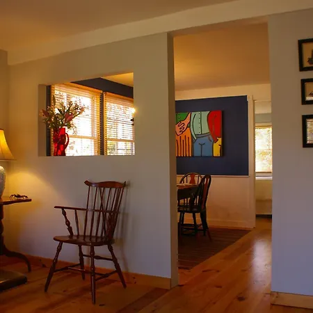 Charles And Charles Mv Bed & Breakfast Vineyard Haven Exterior photo