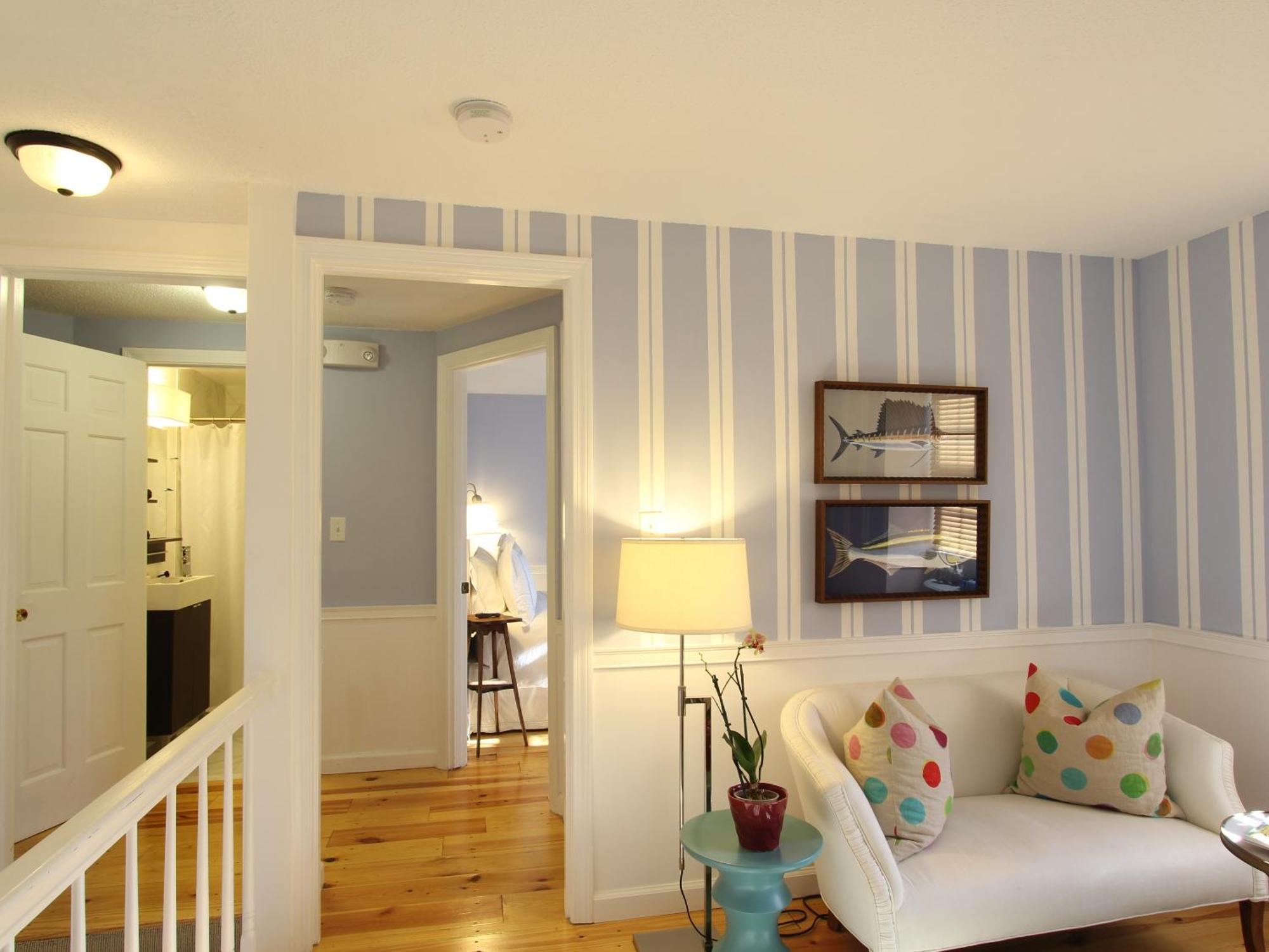 Bed & Breakfast Charles And Charles Mv